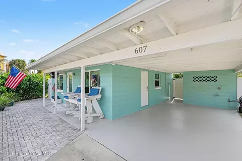 607 Madison Ave, Cape Canaveral, FL 32920