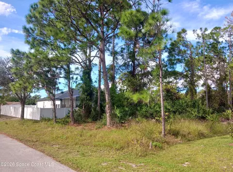 249 San Luis St SW, Palm Bay, FL 32908