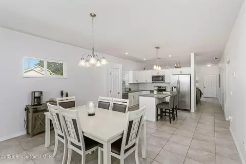 Dining - 1069 S Fork Cir, Melbourne, FL 32901 photo 2 of 2