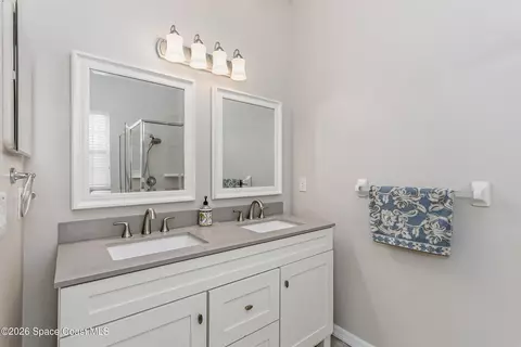 Bath - 1069 S Fork Cir, Melbourne, FL 32901 photo 3 of 3