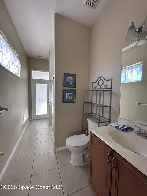 Bath - 883 Spring Oak Dr, Melbourne, FL 32901 photo 6 of 7