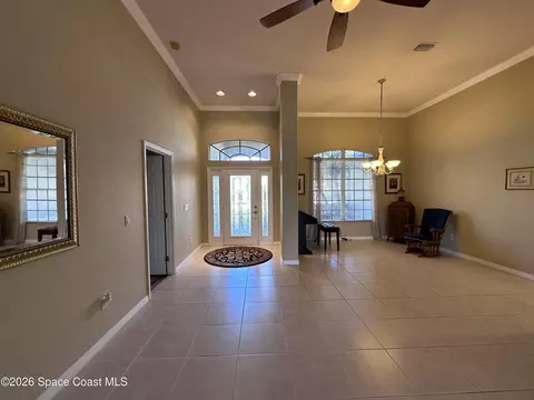 Entry Way - 883 Spring Oak Dr, Melbourne, FL 32901 photo 2 of 4