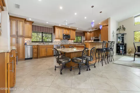 Kitchen - 110 Barnacle Pl, Rockledge, FL 32955 photo 4 of 9