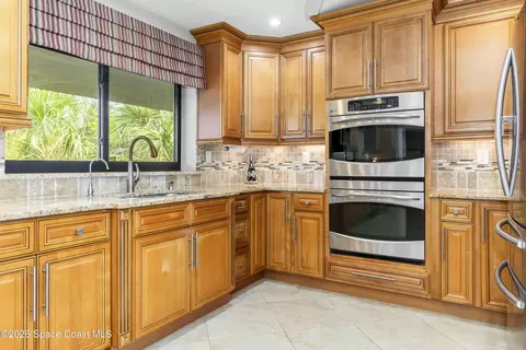 Kitchen - 110 Barnacle Pl, Rockledge, FL 32955 photo 2 of 9
