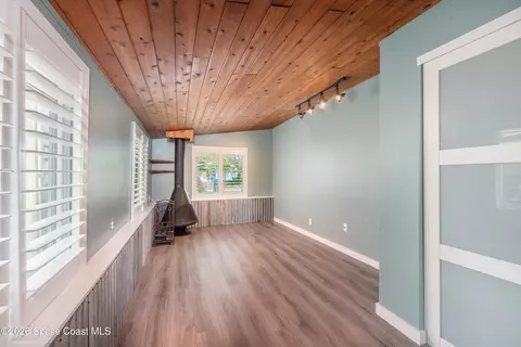 Living - 331 Avenida Del Sol Ave, Indialantic, FL 32903 photo 5 of 7