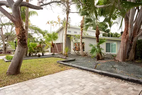 Exterior - 331 Avenida Del Sol Ave, Indialantic, FL 32903 photo 2 of 10