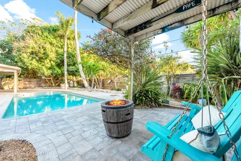 Exterior - 331 Avenida Del Sol Ave, Indialantic, FL 32903 photo 5 of 10