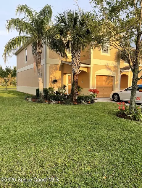 2705 Revolution St #101, Melbourne, FL 32935
