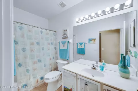Bath - 4910 Worthington Cir, Rockledge, FL 32955 photo 4 of 4