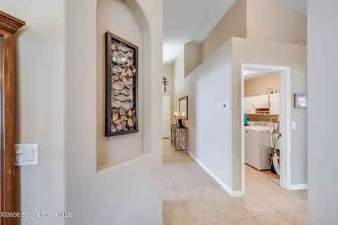 Entry Way - 4910 Worthington Cir, Rockledge, FL 32955 photo 3 of 8
