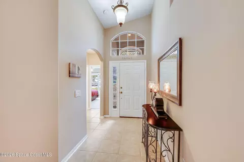 Entry Way - 4910 Worthington Cir, Rockledge, FL 32955 photo 4 of 8