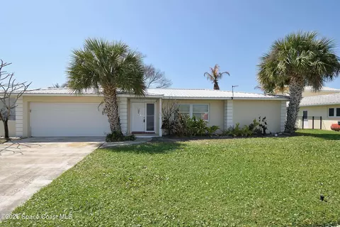 316 Kent Dr, Cocoa Beach, FL 32931