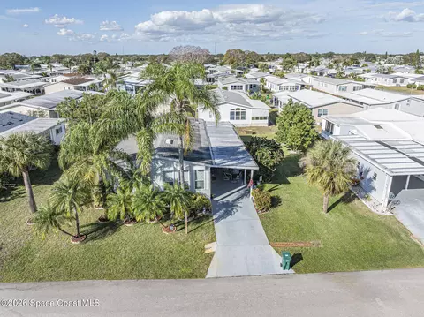 7648 Kyak Ct #Q16, Micco, FL 32976