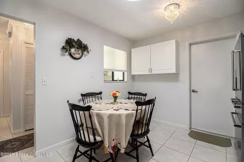 Dining - 1680 Old Glory Blvd, Melbourne, FL 32940 photo 1 of 1