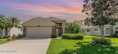 1471 Lago Mar Dr, Melbourne, FL 32940