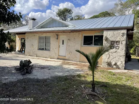 2360 Cottonwood Ave, Melbourne, FL 32904