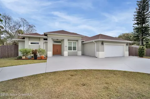 160 Bossieux Blvd, West Melbourne, FL 32904