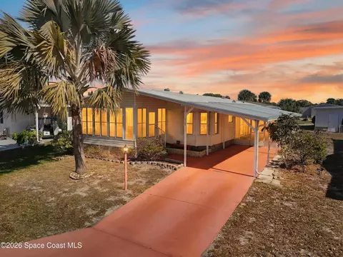 7645 Chasta Rd, Micco, FL 32976
