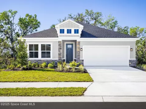 2568 Nilgiri St NW, Palm Bay, FL 32907