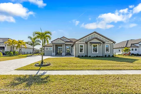 Exterior - 4055 Domain Ct, Melbourne, FL 32934 photo 5 of 5