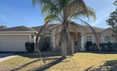 5303 Yaupon Holly Dr, Cocoa, FL 32927