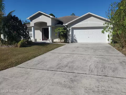 2960 Toulon Rd SE, Palm Bay, FL 32909