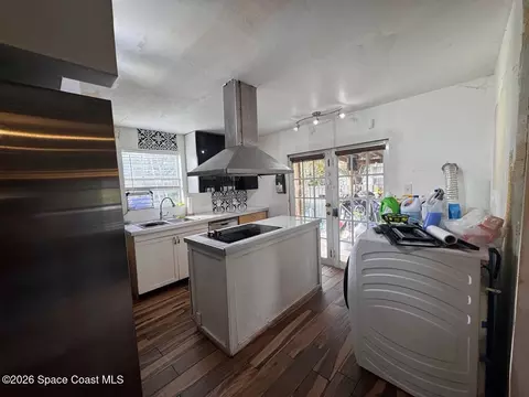 1340 NW 112th St, Miami, FL 33165