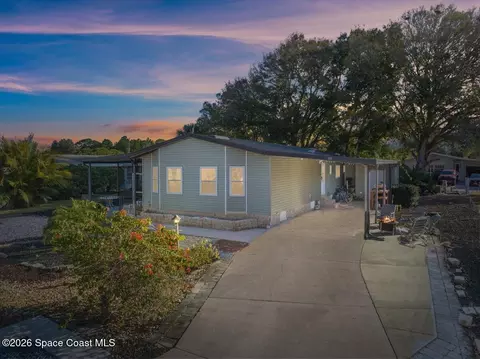 925 Evergreen St, Barefoot Bay, FL 32976