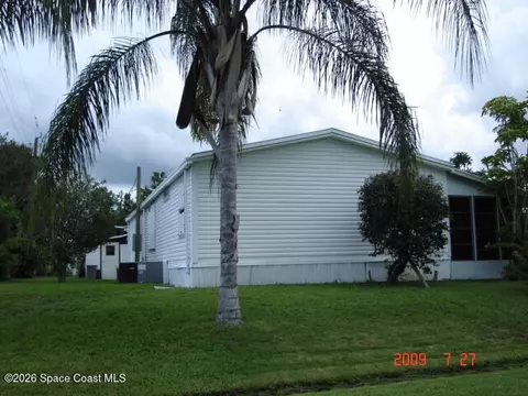 37 Sapphire St, Melbourne, FL 32904