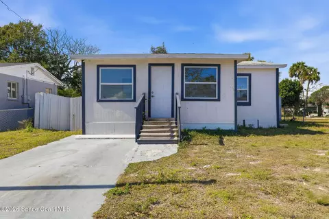 1610 Craig Ave, Titusville, FL 32780