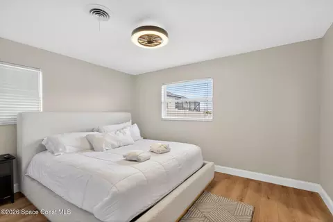 Bedroom - 113 Deleon Rd, Cocoa Beach, FL 32931 photo 4 of 7