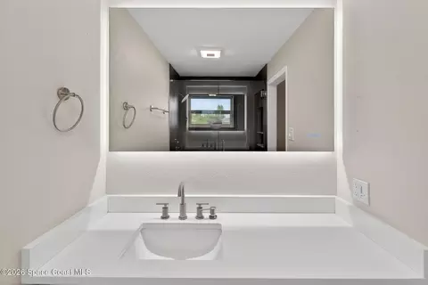 Bath - 113 Deleon Rd, Cocoa Beach, FL 32931 photo 5 of 6