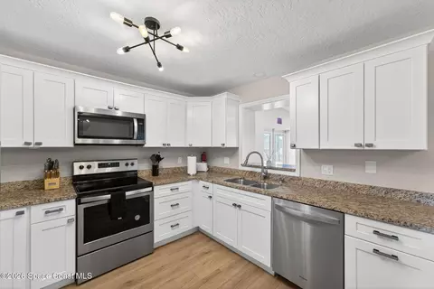 Kitchen - 113 Deleon Rd, Cocoa Beach, FL 32931 photo 3 of 6