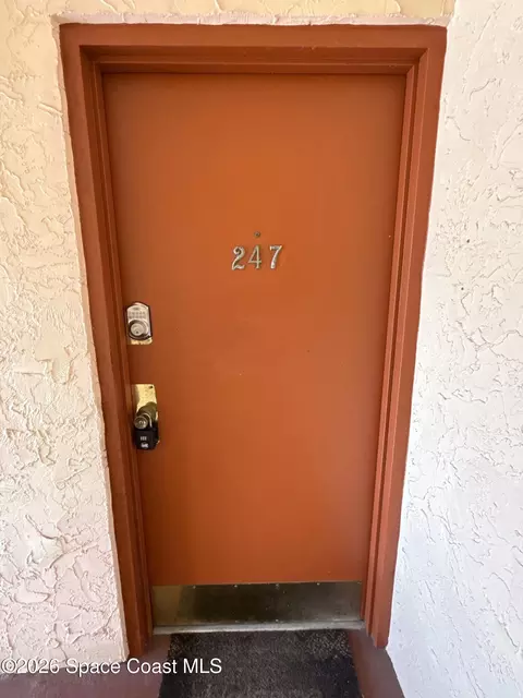 247 San Juan Cir, Melbourne, FL 32935