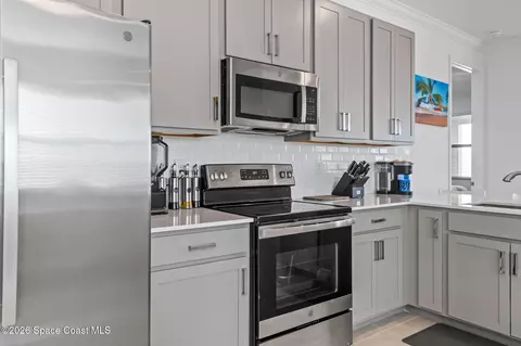 Kitchen - 9713 Alister Dr, Melbourne, FL 32940 photo 4 of 7
