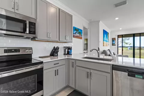 Kitchen - 9713 Alister Dr, Melbourne, FL 32940 photo 5 of 7