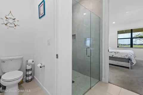 Bath - 9713 Alister Dr, Melbourne, FL 32940 photo 1 of 4