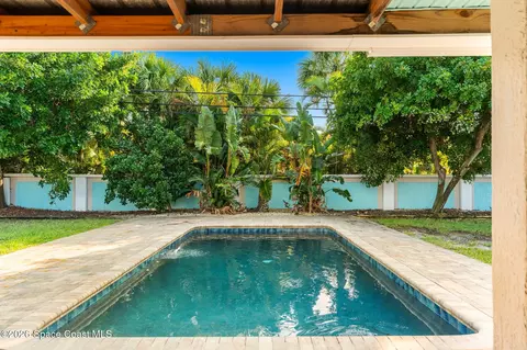 340 W Exeter St, Satellite Beach, FL 32937