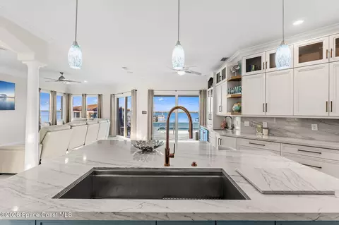 Kitchen - 2189 Pineapple Ave, Melbourne, FL 32935 photo 10 of 19