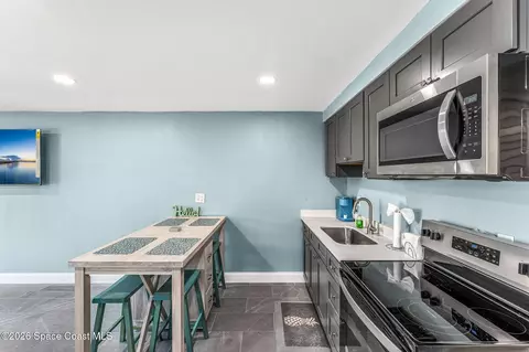Kitchen - 2189 Pineapple Ave, Melbourne, FL 32935 photo 14 of 19