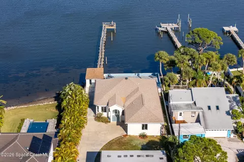 View/Area - 2189 Pineapple Ave, Melbourne, FL 32935 photo 2 of 8
