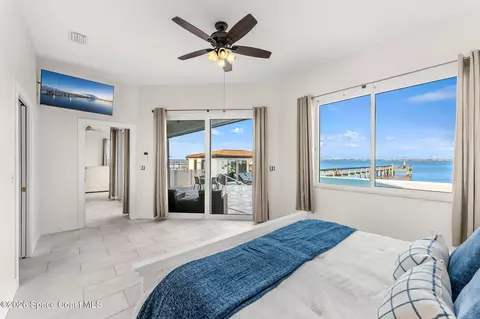 Bedroom - 2189 Pineapple Ave, Melbourne, FL 32935 photo 1 of 19