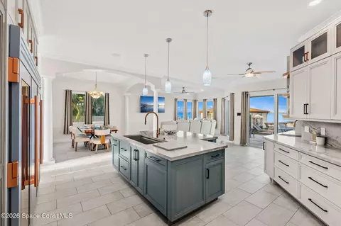 Kitchen - 2189 Pineapple Ave, Melbourne, FL 32935 photo 7 of 19