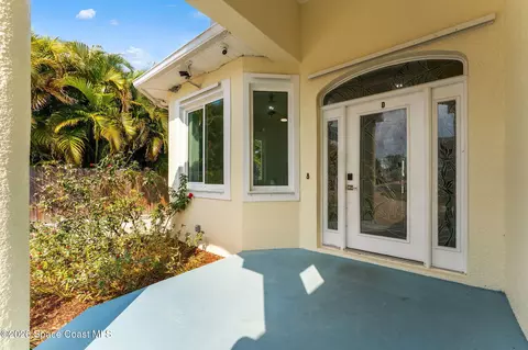 Exterior - 2189 Pineapple Ave, Melbourne, FL 32935 photo 14 of 31