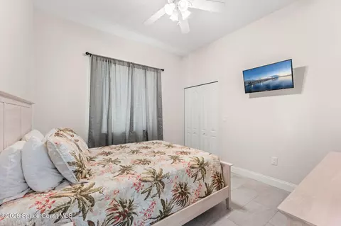 Bedroom - 2189 Pineapple Ave, Melbourne, FL 32935 photo 5 of 19
