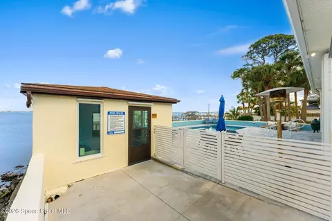 Exterior - 2189 Pineapple Ave, Melbourne, FL 32935 photo 16 of 31