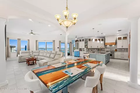 Dining - 2189 Pineapple Ave, Melbourne, FL 32935 photo 1 of 3
