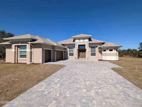 332 Pinto Ln, Palm Bay, FL 32909