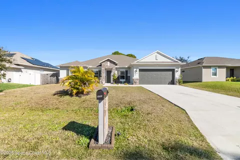 2251 Angel Rd SE, Palm Bay, FL 32909