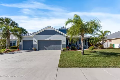 102 Salazar Ln, Sebastian, FL 32958